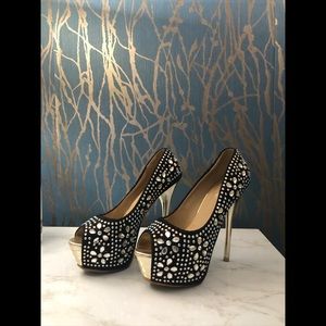 Beaded and Embroidered Pumps (Imported)